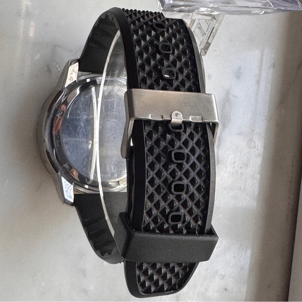 Citizen Eco Drive B620 Chronograph Watch • Black Dial • New Rubber Strap - Picture 9 of 12
